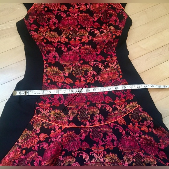 Beautiful Ted Baker Colourful Black Floral Embroidered Textured Sleeve Dress - Picture 15 of 15